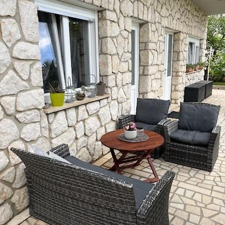 Apartman Laura Dramalj Kamer foto