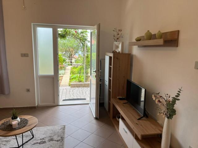 Apartman Laura Dramalj Kamer foto